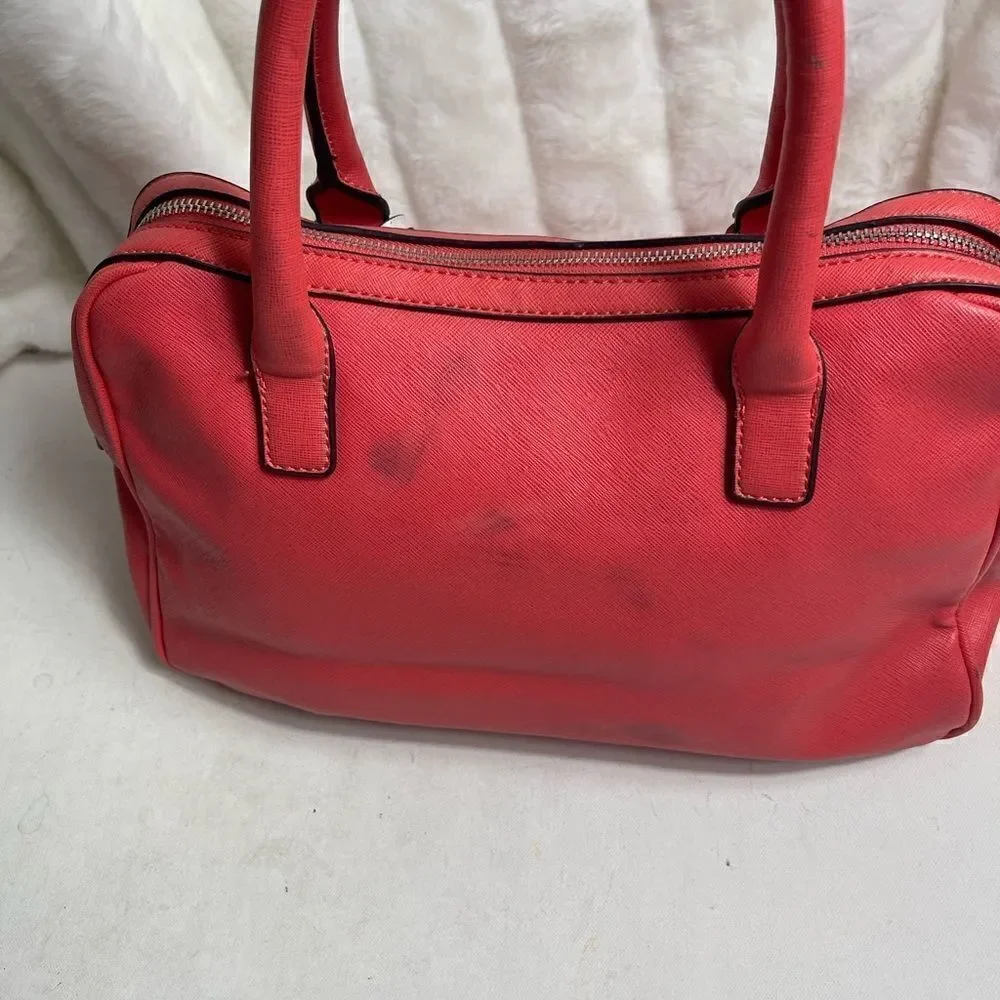 Guess bright orange satchel/Shoulder bag with gold tone hardwares.